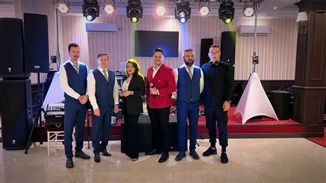 Formatie de nunta .